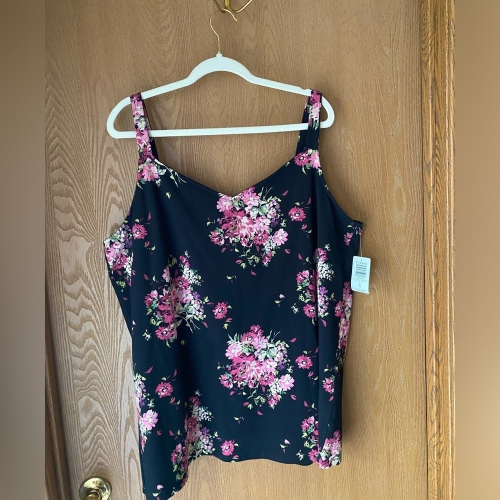Torrid 5 Black Floral Foxy Wide Strap Tank Top 5x